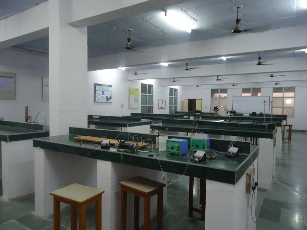 Dr. K.N. Modi University Newai Laboratory photo 5